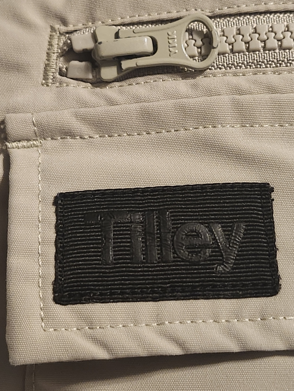 Tilley Shorts Beige Cargo Hiking Outdoor Travel Safari Utility Pockets Men's Siz - Picture 4 of 7